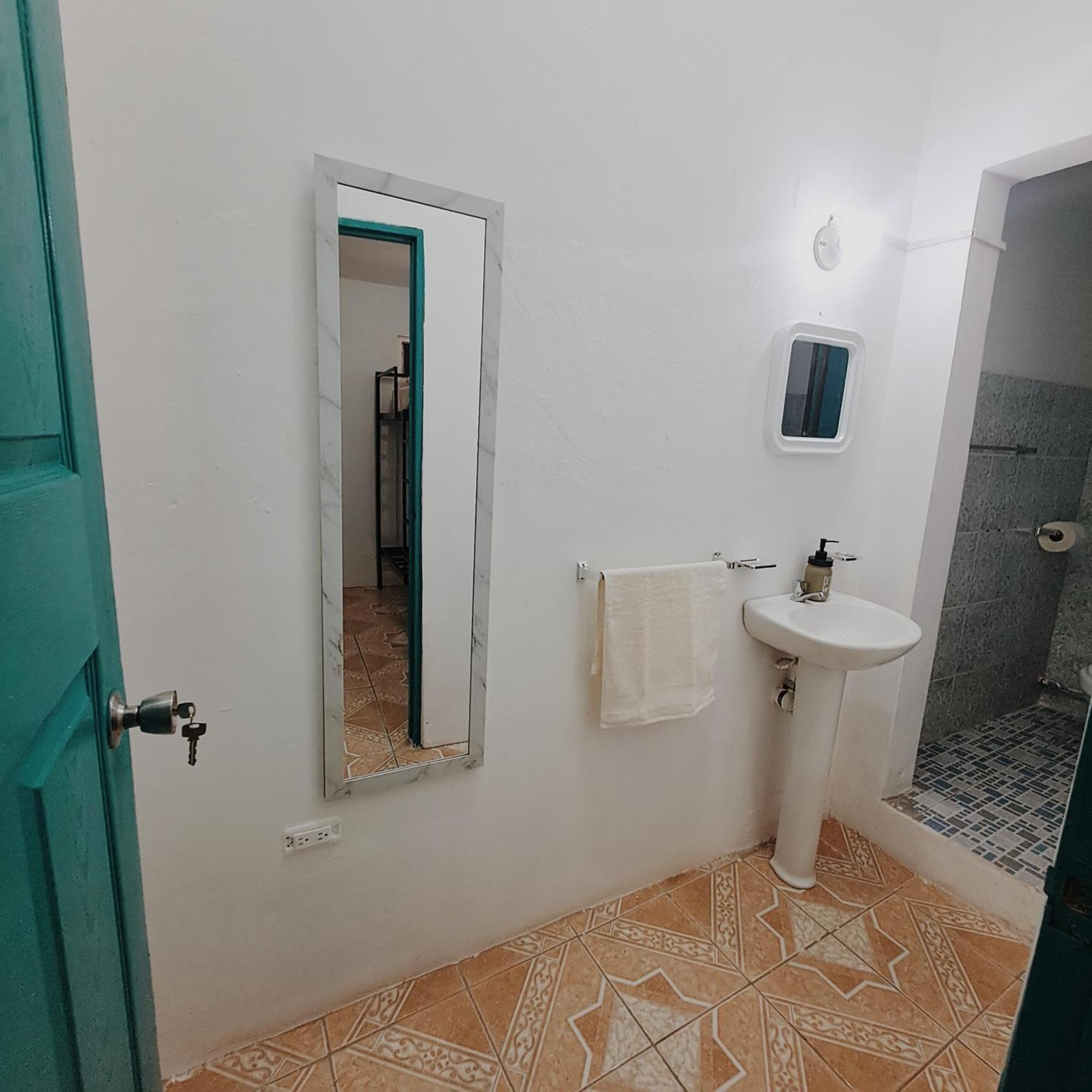 Hostal Victoria グラナダ エクステリア 写真